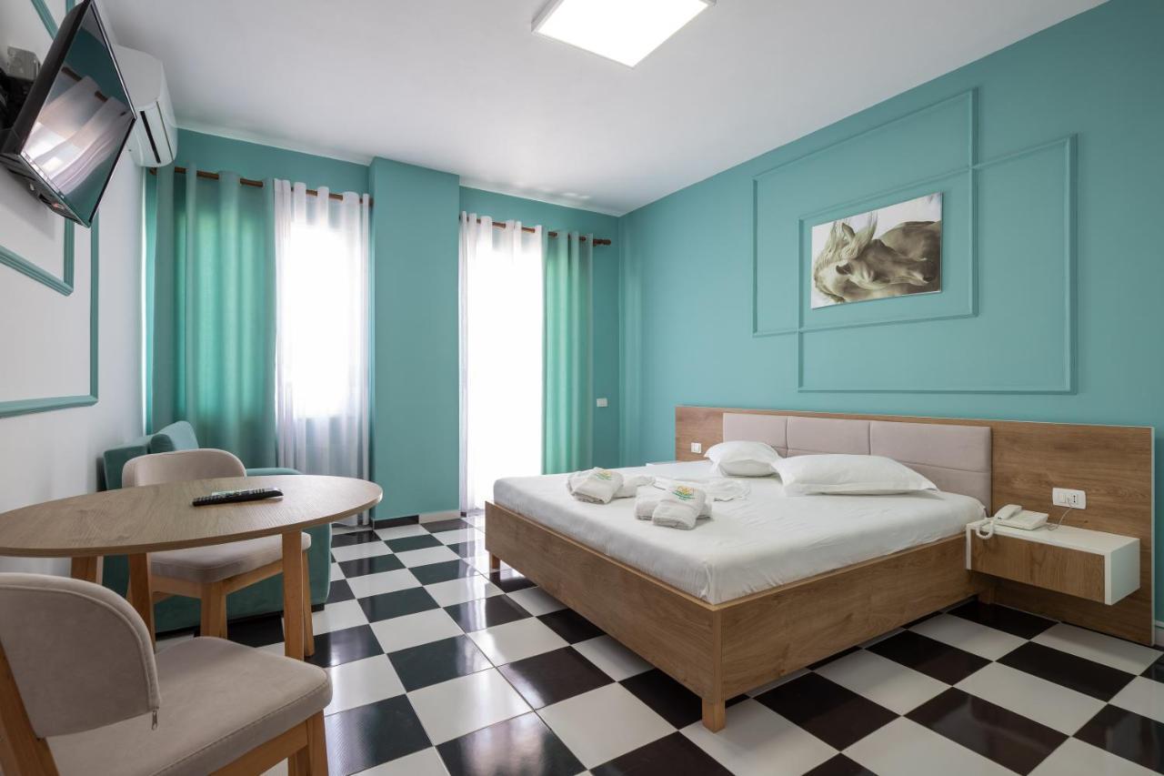 Compas Boutique Hotel โกเลม ภายนอก รูปภาพ